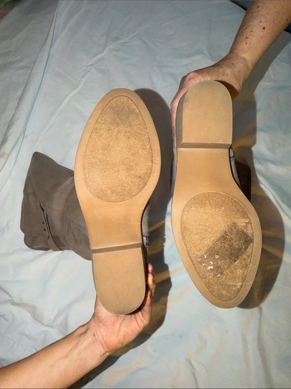 Women’s 8 Knee-High Suede Boots in Taupe with Low Block Heel